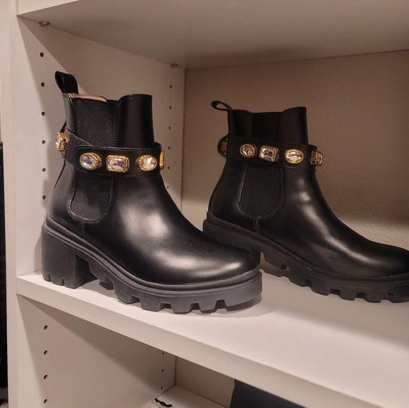 Gucci Leather Ankle Boot - Picture 3 of 8